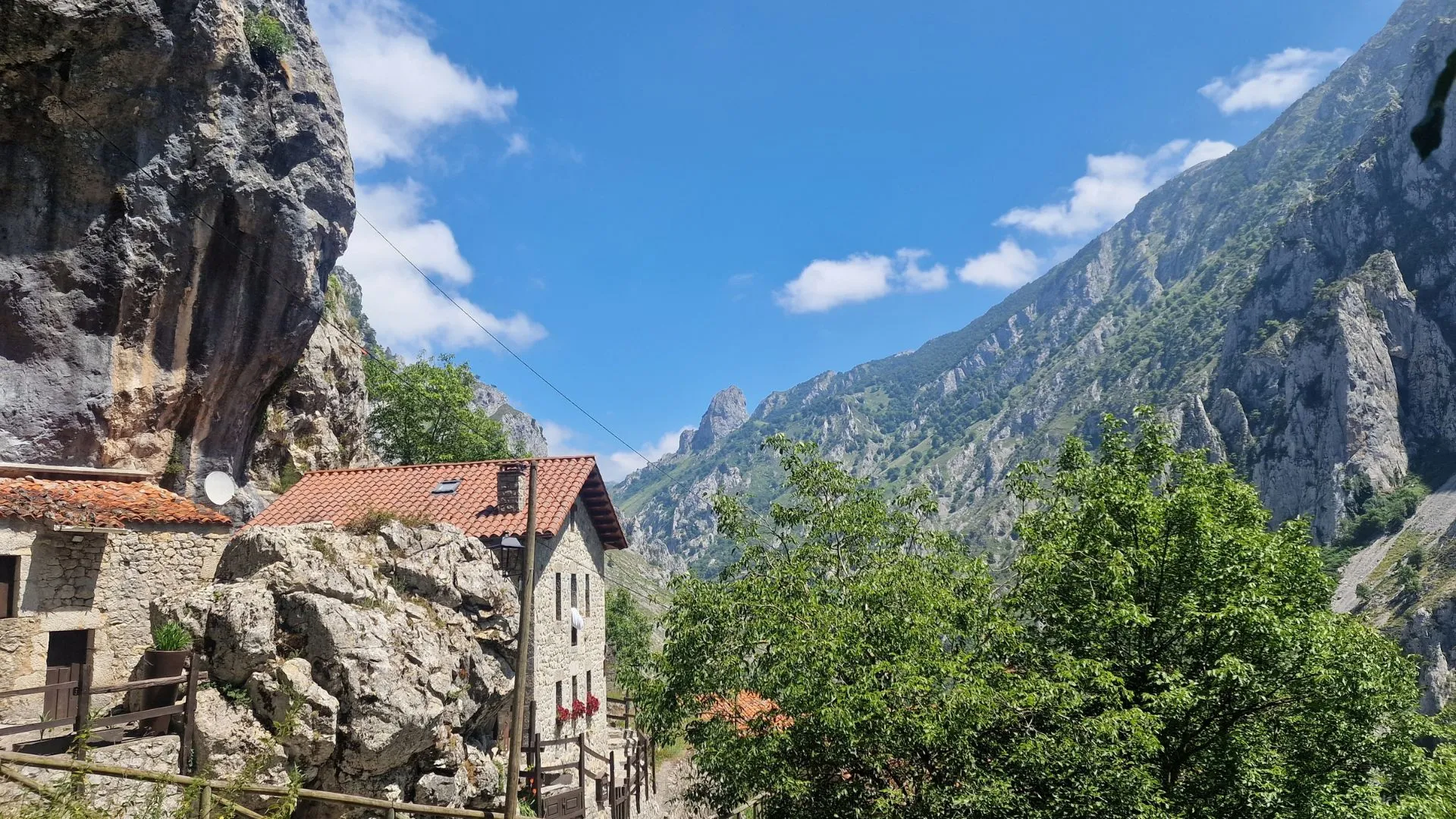 Viaje Pies a Tierra por Picos de Europa